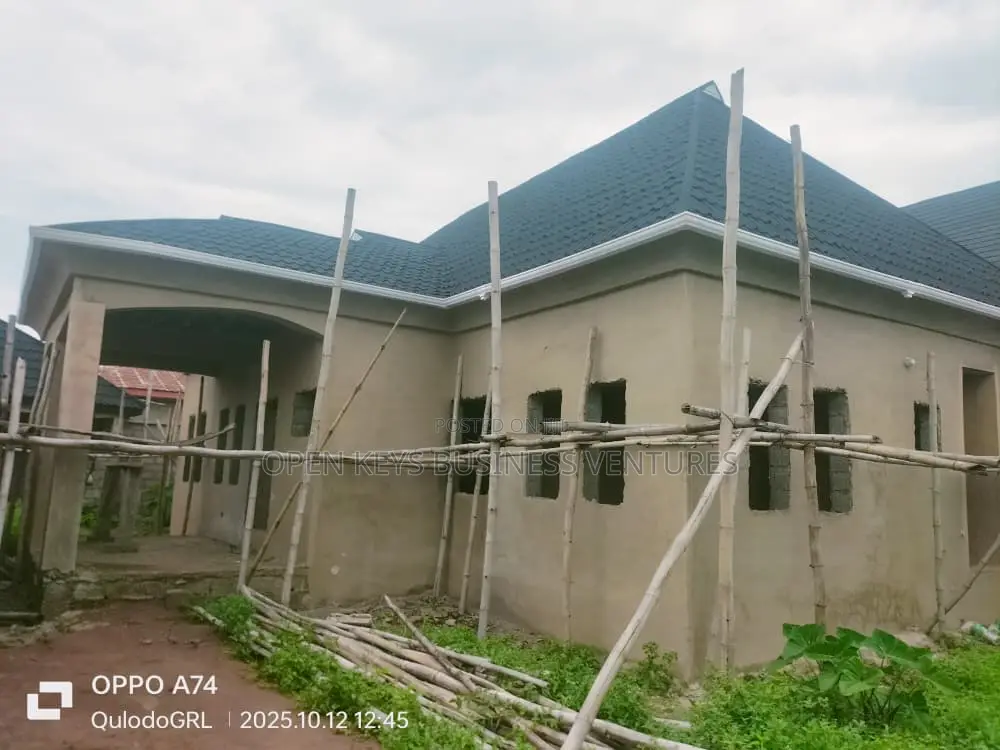 3bdrm Bungalow in Nihort, Idishin for sale in Idishin