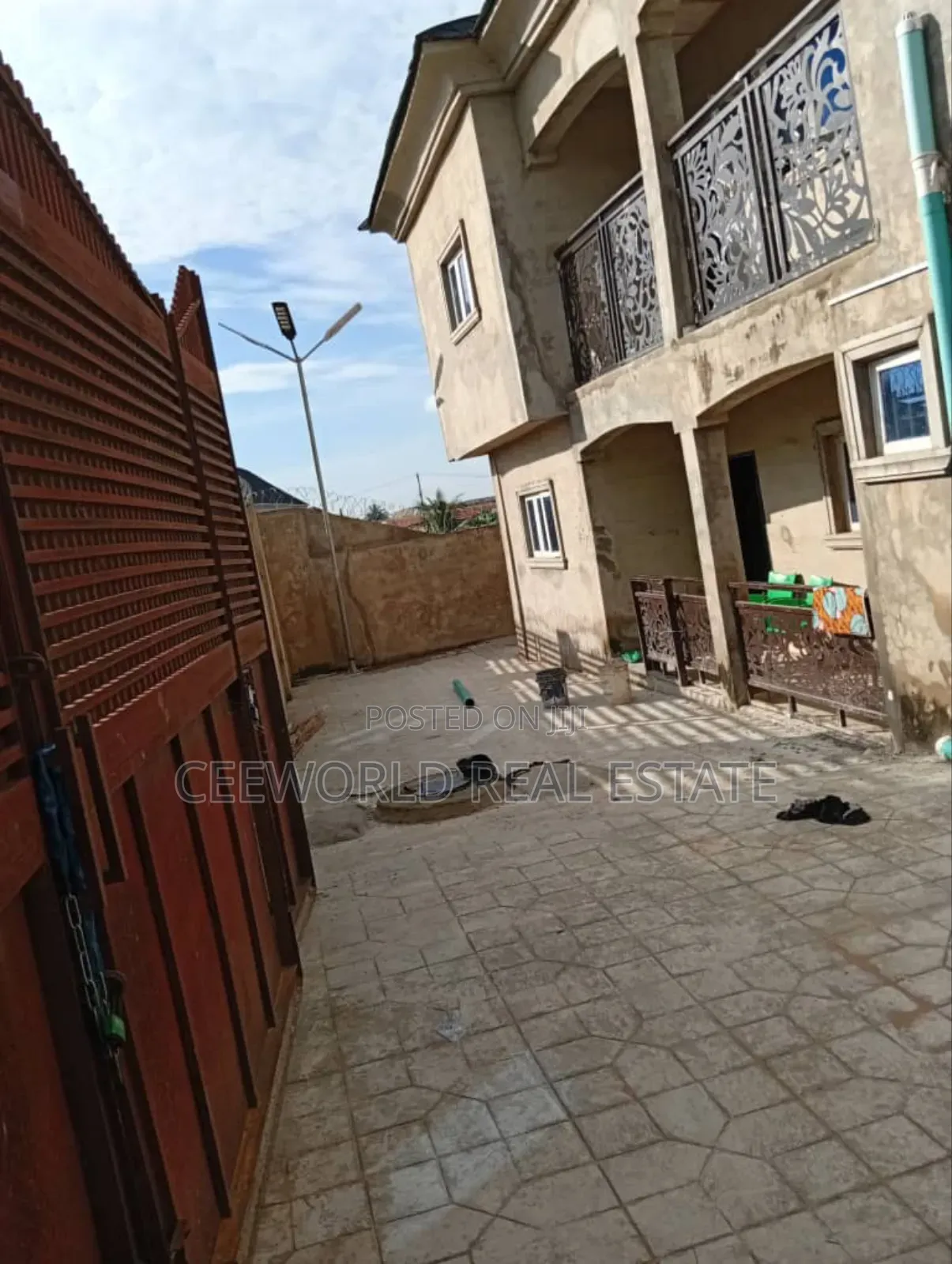 3bdrm Apartment in Behind Foodco for rent in Ologuneru
