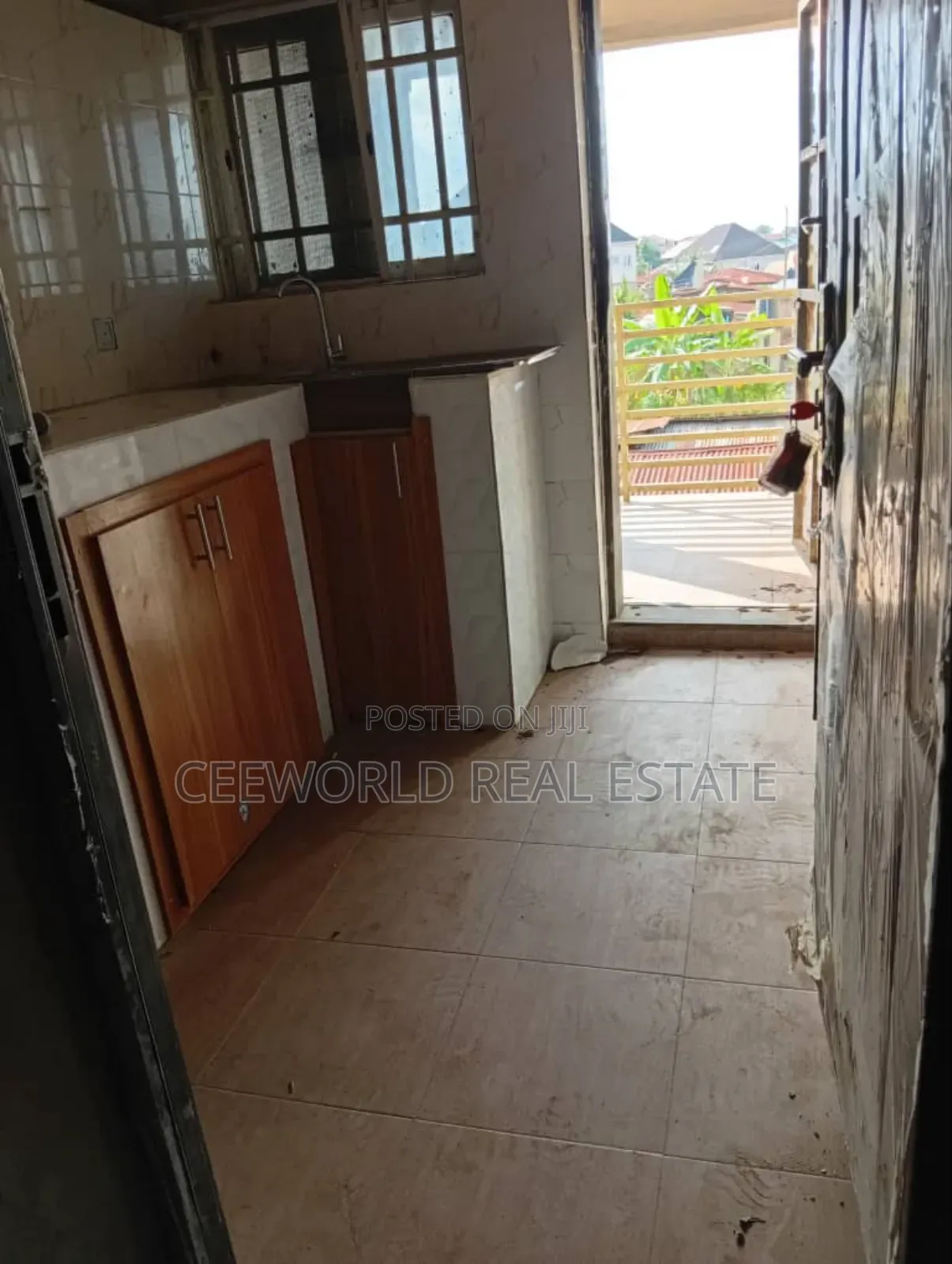 3bdrm Apartment in Behind Foodco for rent in Ologuneru