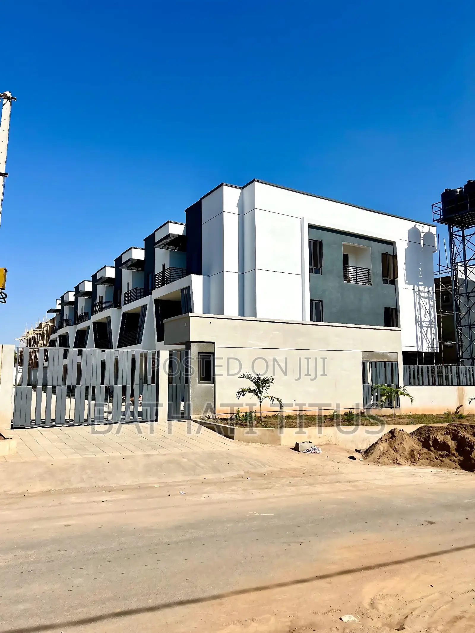 4bdrm Duplex in Tool Box Estate, Life Camp for sale in Life Camp