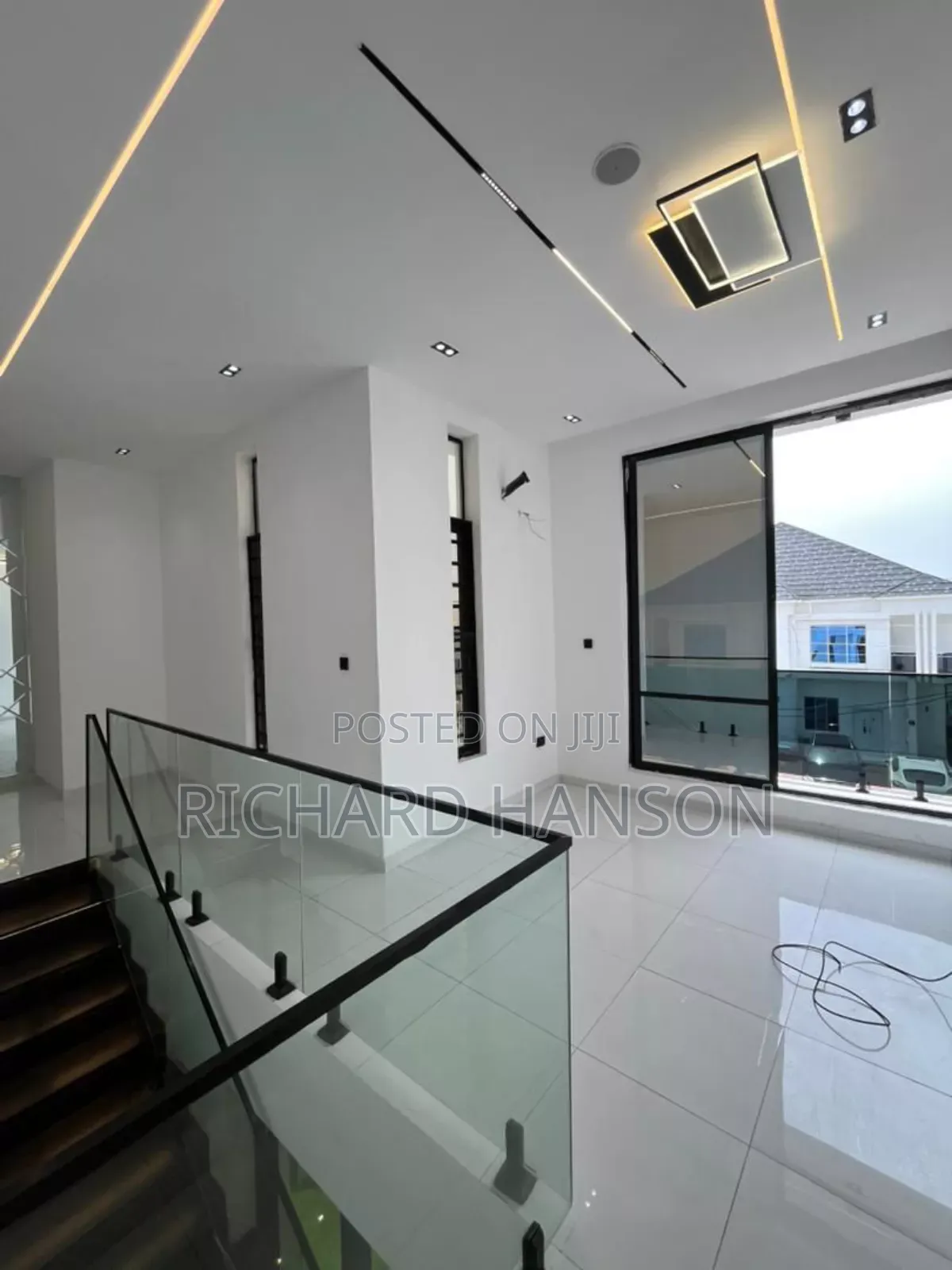 5bdrm Duplex in Inside Ajah for sale in Ajah