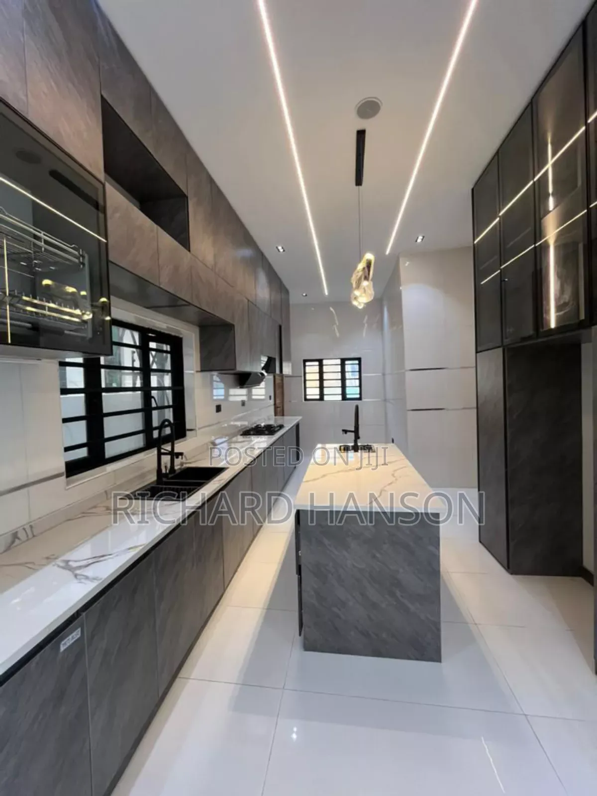 5bdrm Duplex in Inside Ajah for sale in Ajah