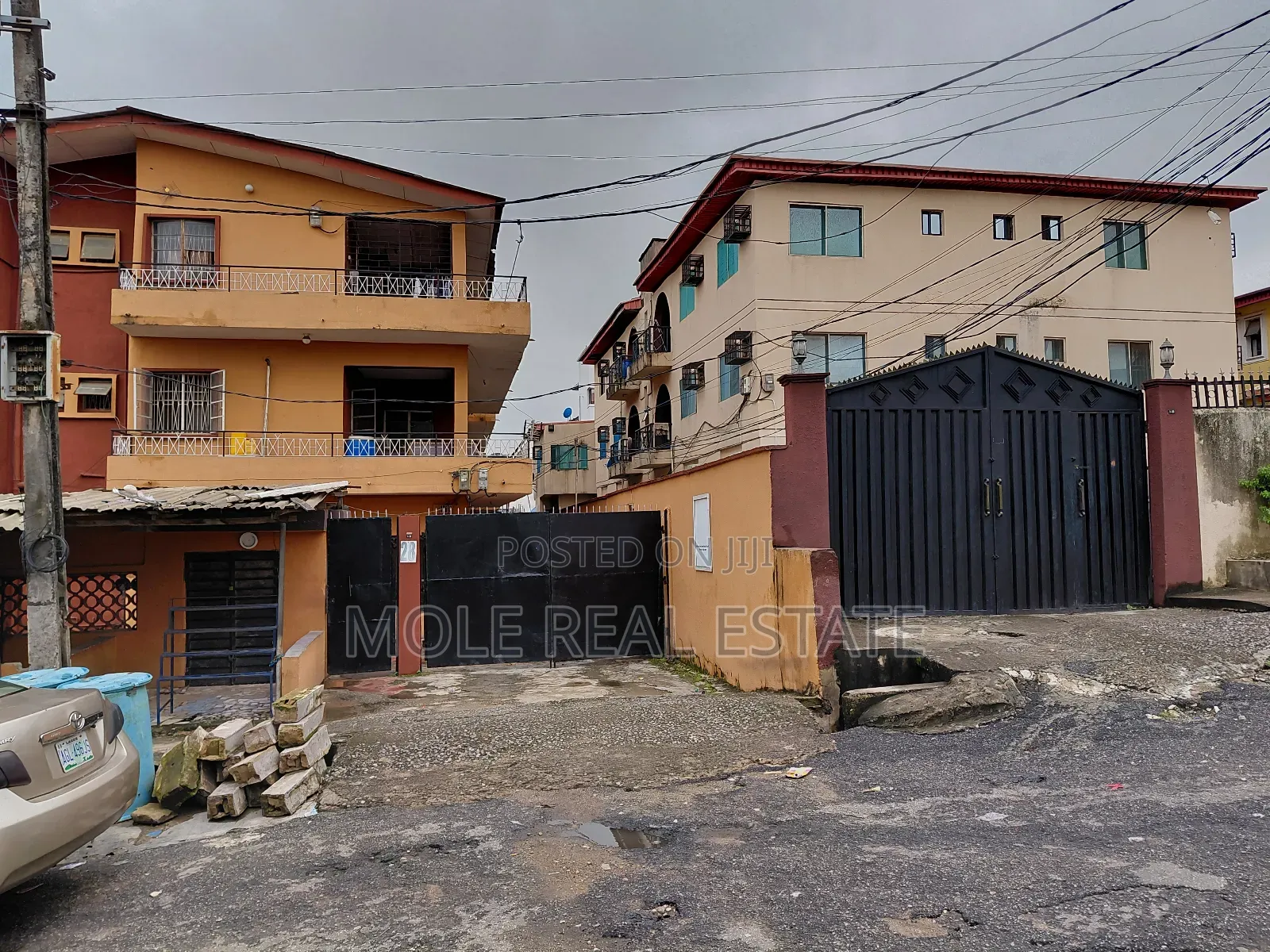 600sqm ( 1 Plot ) 4 Sale Facing Moshalashi. Ipaja Rd in Ipaja Road