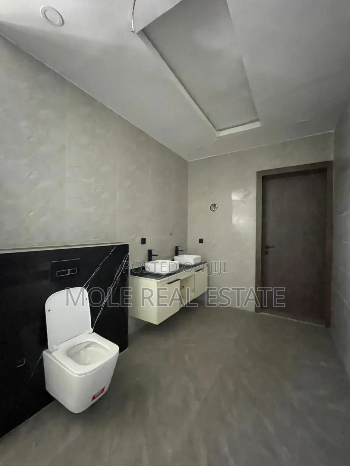 Furnished 2bdrm Apartment in Adeniyi Jones Ikeja for sale in Adeniyi Jones