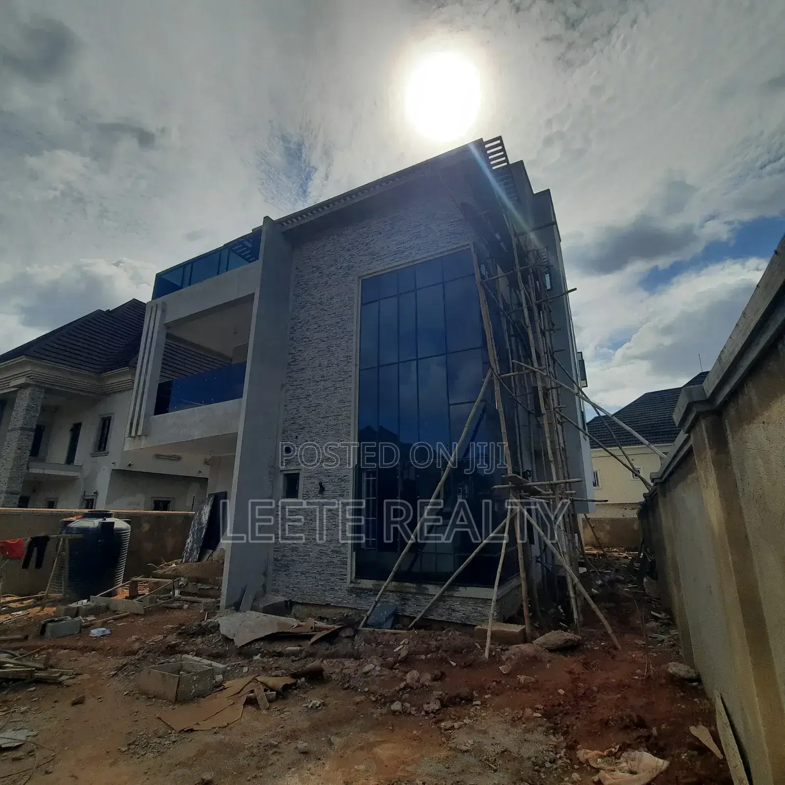 5bdrm Duplex in Apo Resettlement for sale in Apo Resettlement