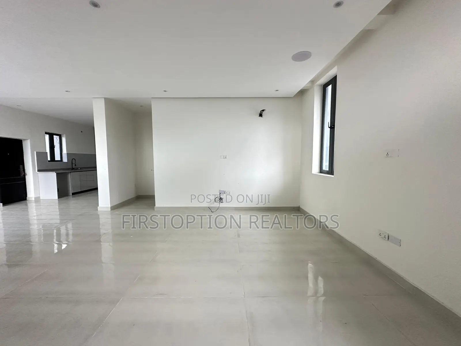 4bdrm Townhouse / Terrace in Chevron for rent in Chevron