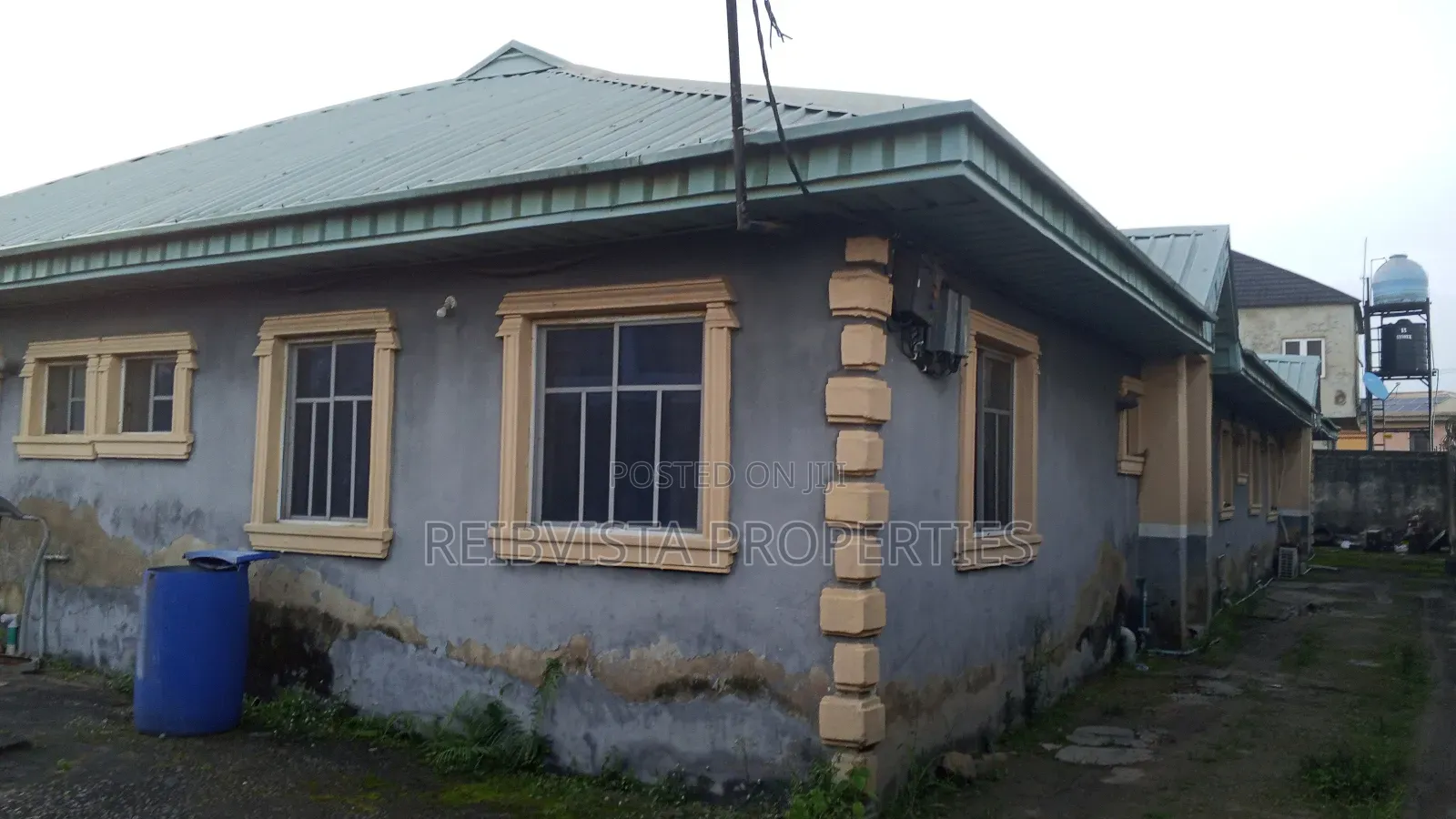 Furnished 8bdrm Bungalow in Irawo, Kosofe / Kosofe for sale in Kosofe / Kosofe