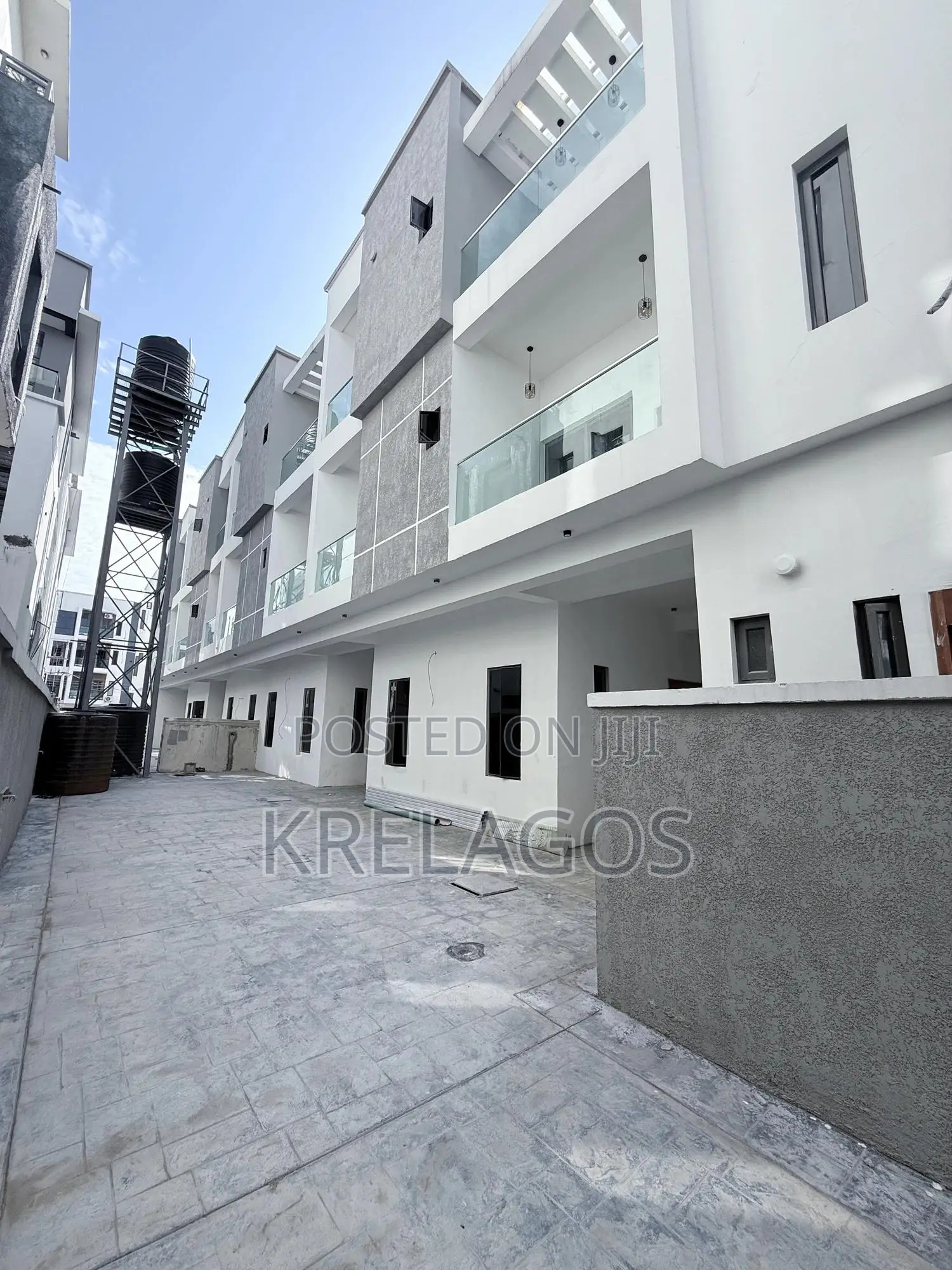 5bdrm Duplex in Ologolo for sale in Ologolo