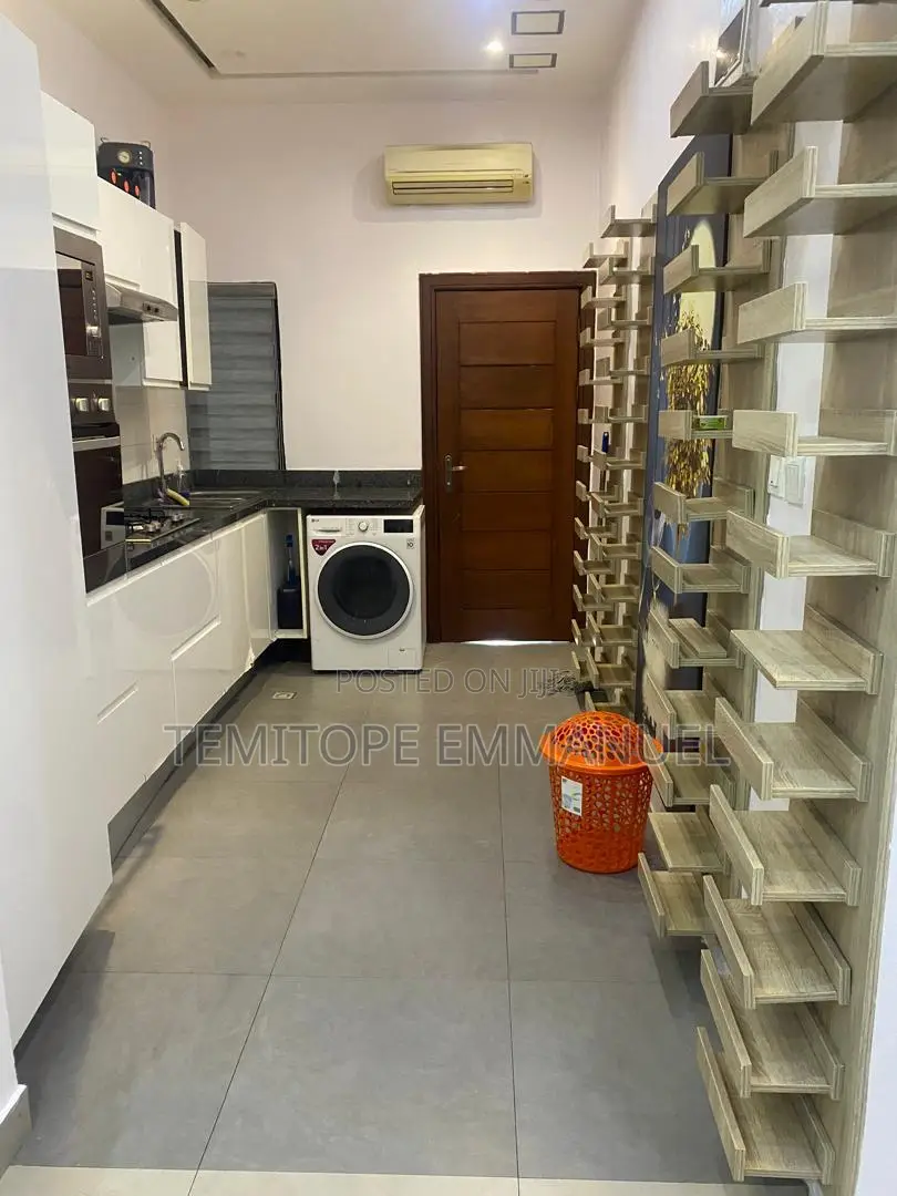Furnished 1bdrm Apartment in Oniru Victoria for sale in Victoria Island