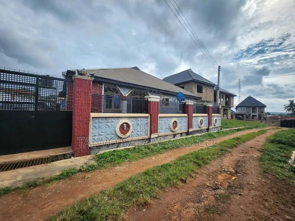 3bdrm Bungalow in Apata for sale in Apata
