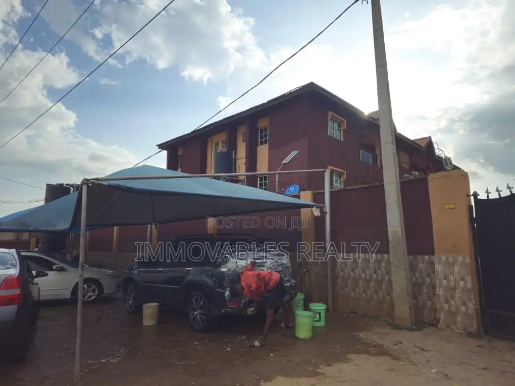 3bdrm Apartment in Olomore, Abeokuta South for sale in Abeokuta South