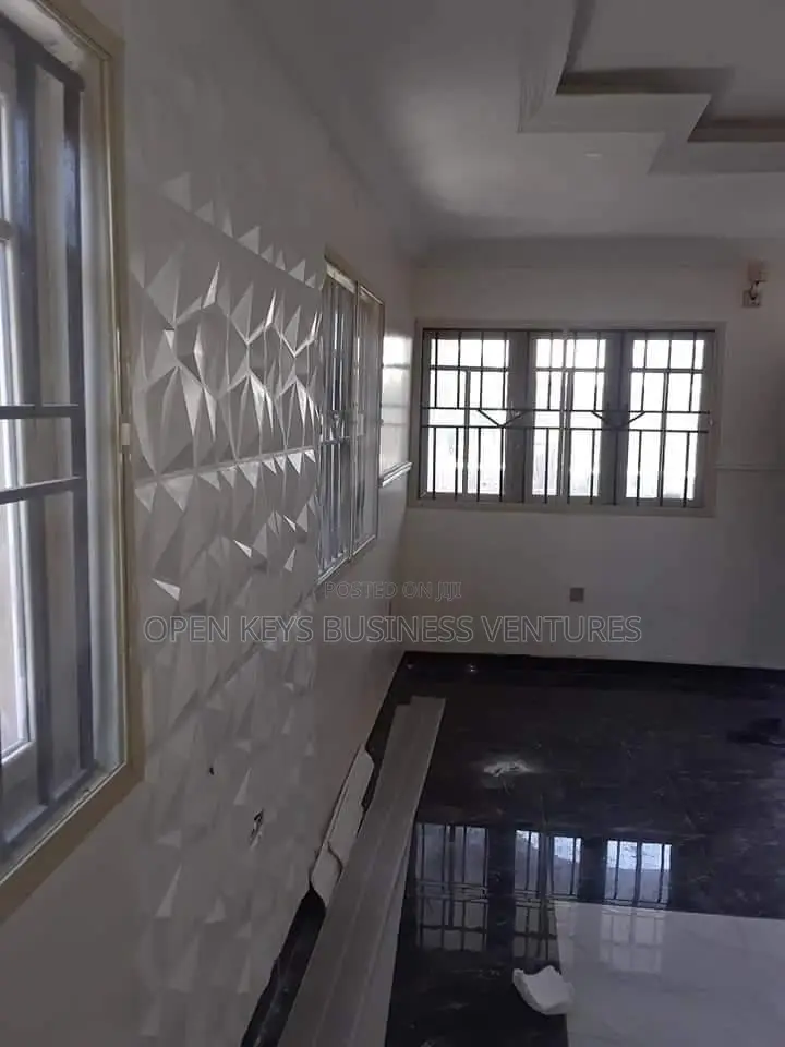 Furnished 3bdrm Bungalow in Akuru Elebu, Akala Express for sale in Akala Express