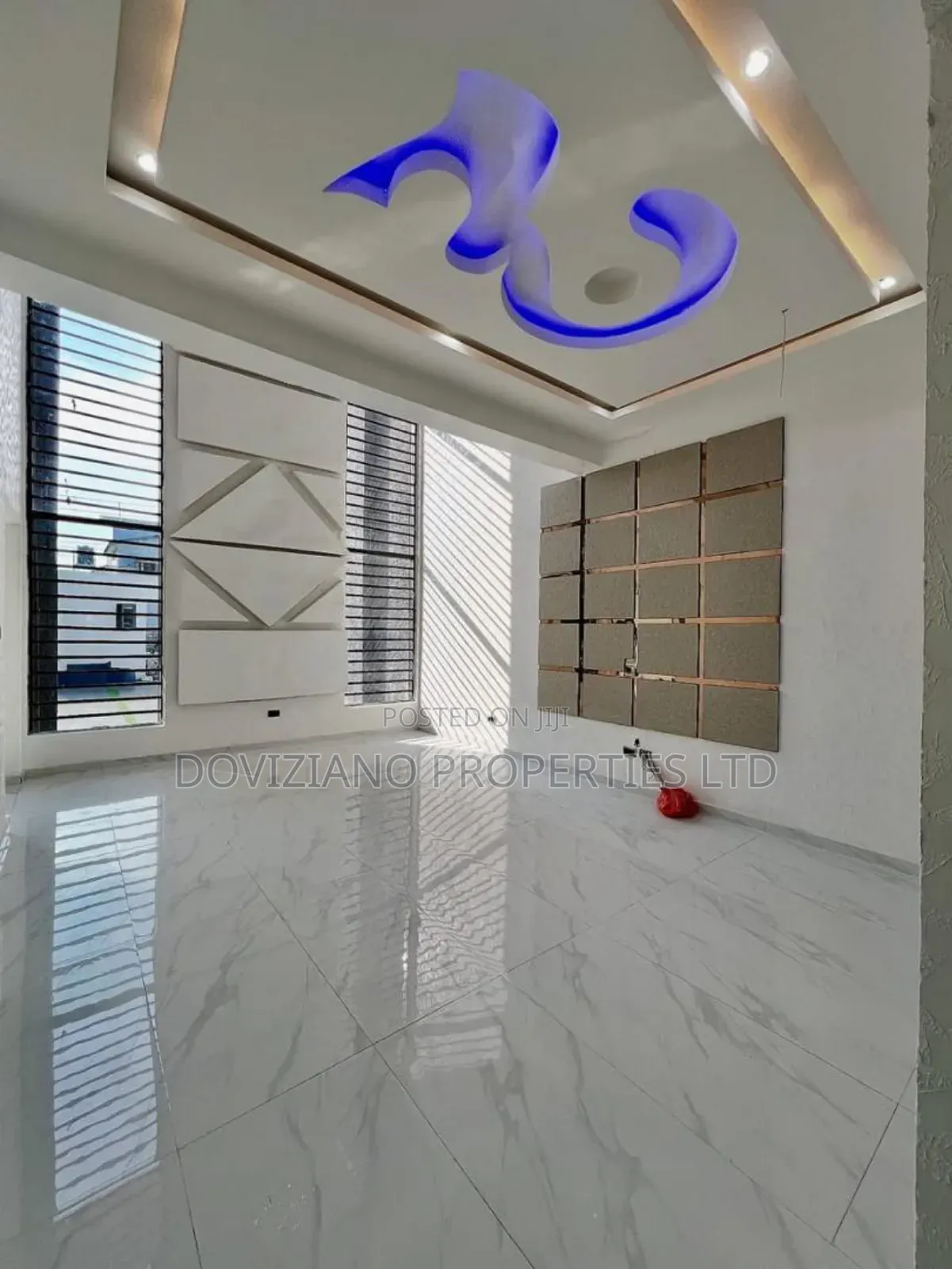 5bdrm Duplex in Osapa london for sale in Osapa london