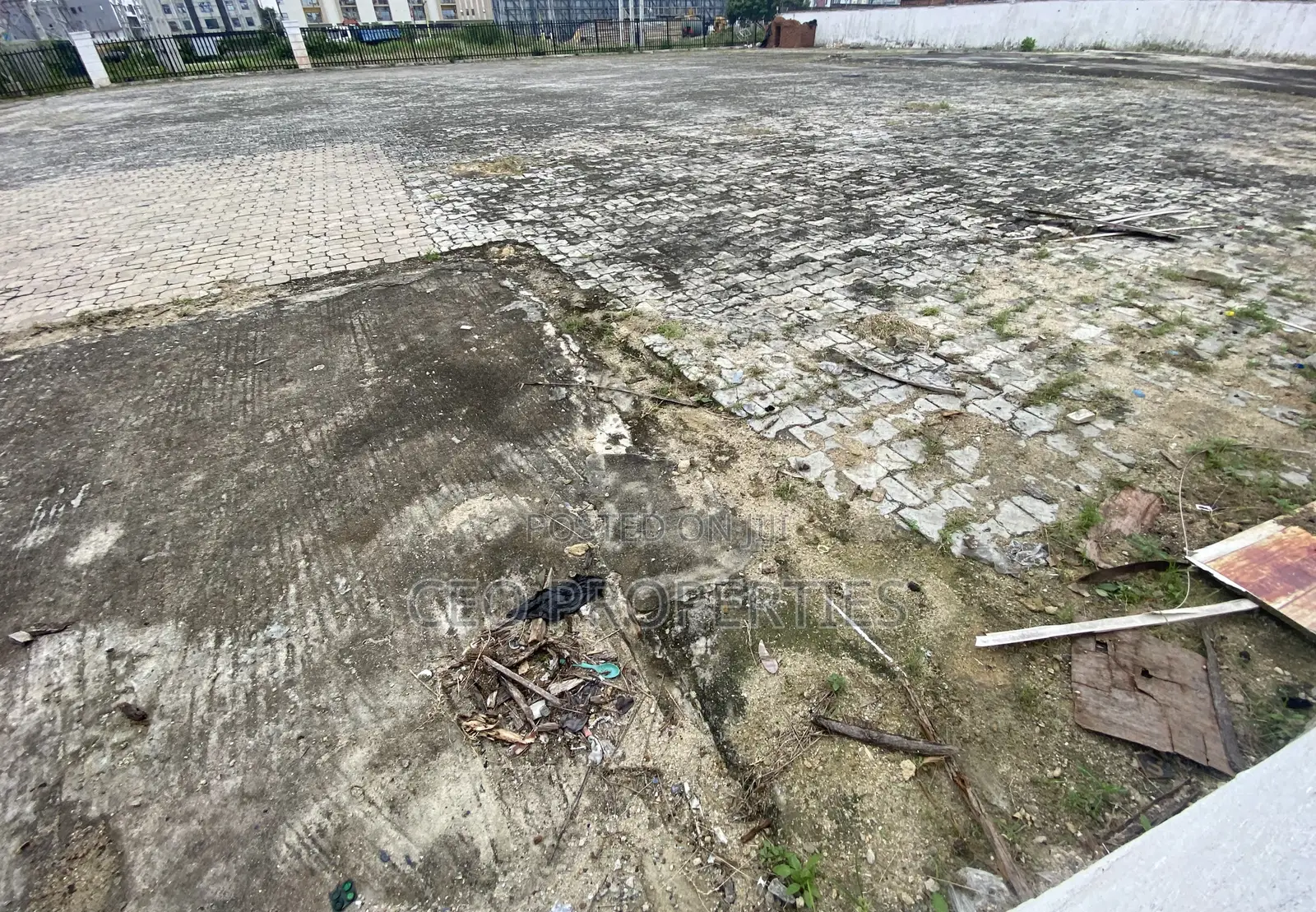 2312 SQM Facing Lekki-Epe Express Way at Lekki Phase1 in Lekki Phase 1