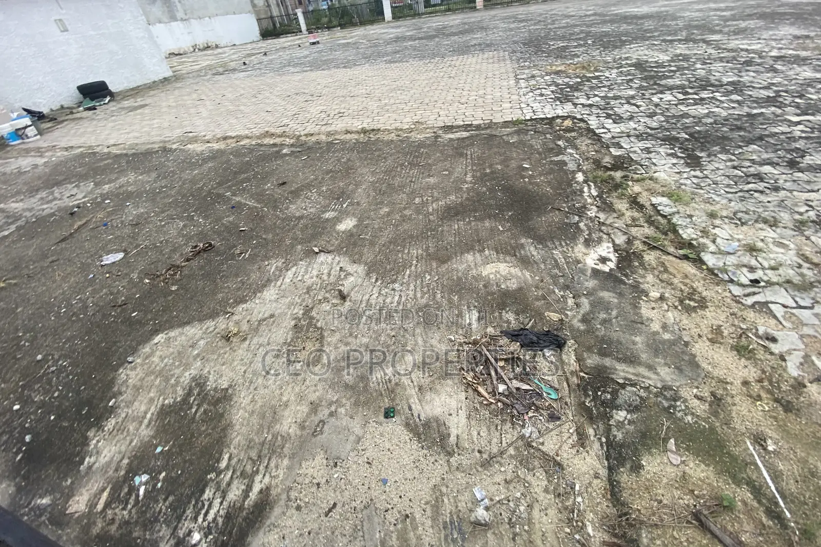 2312 SQM Facing Lekki-Epe Express Way at Lekki Phase1 in Lekki Phase 1