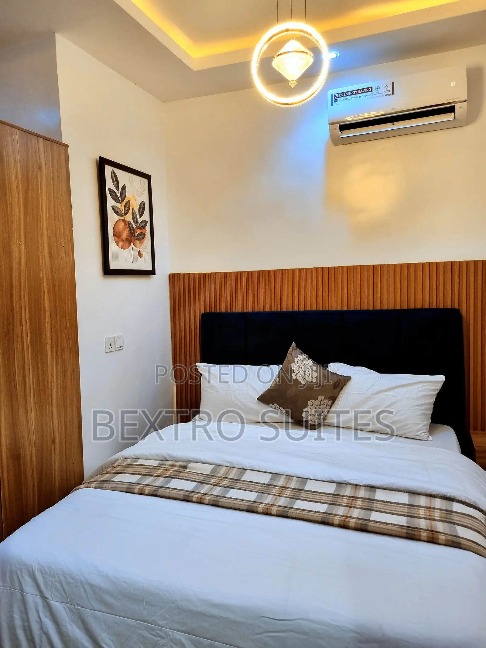 Elegant Comfy 2br Apt - 24/7 Electricity, W/Machine, Wifi in GRA Phase 1