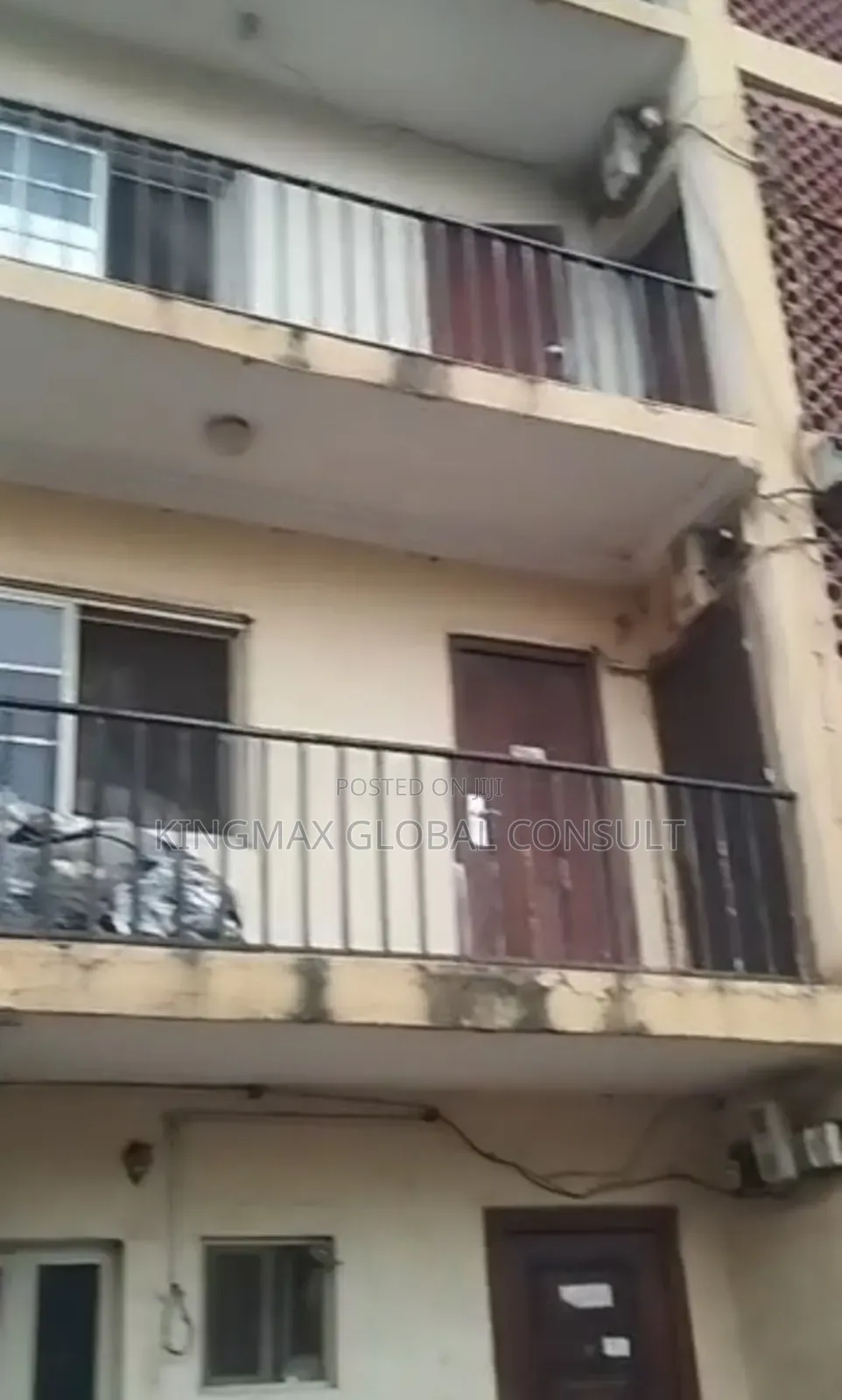 3bdrm Block of Flats in Wuse Zone 7 for sale in Zone 7 / Wuse