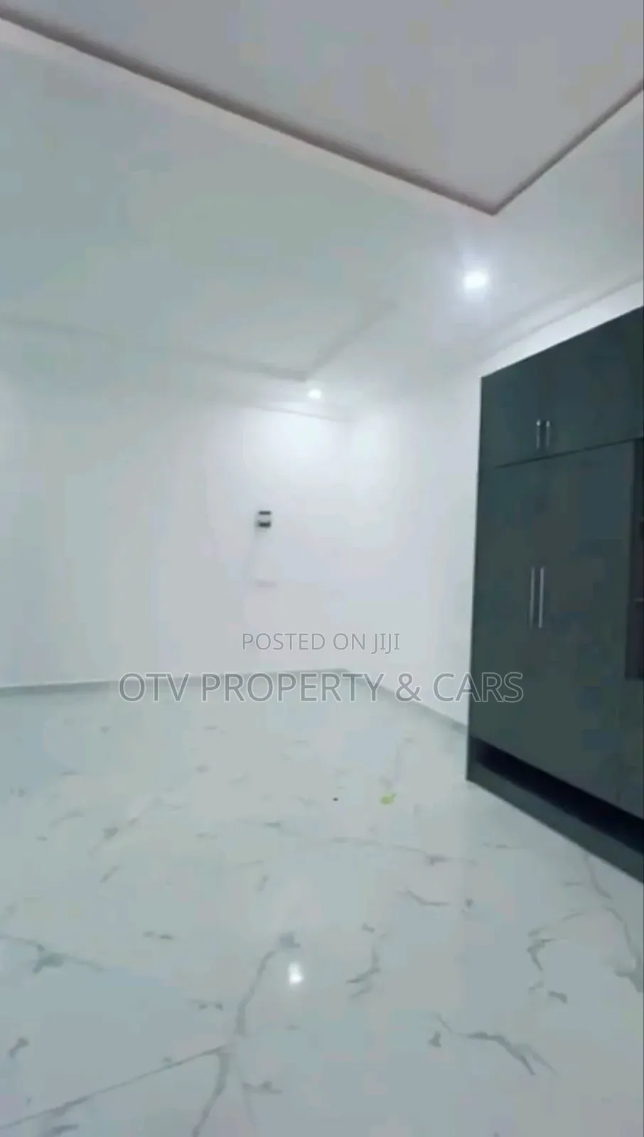 Furnished 5bdrm Duplex in Apo District for sale in Apo District