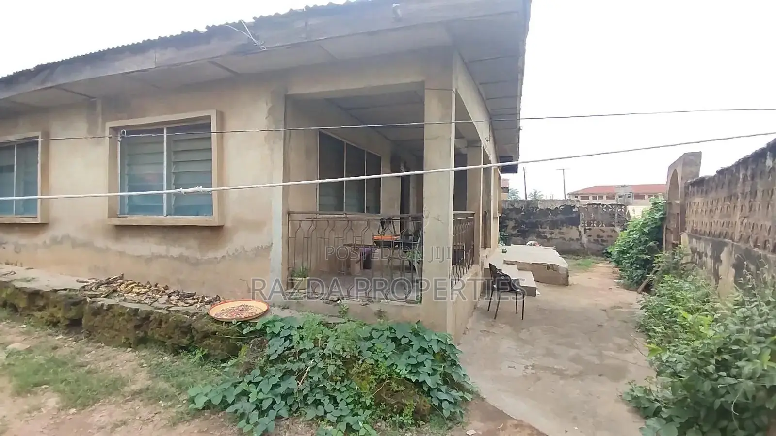 Hot Deal! Land With Demolishable Building Near Oau Road 7 Gate, Ife in Ife