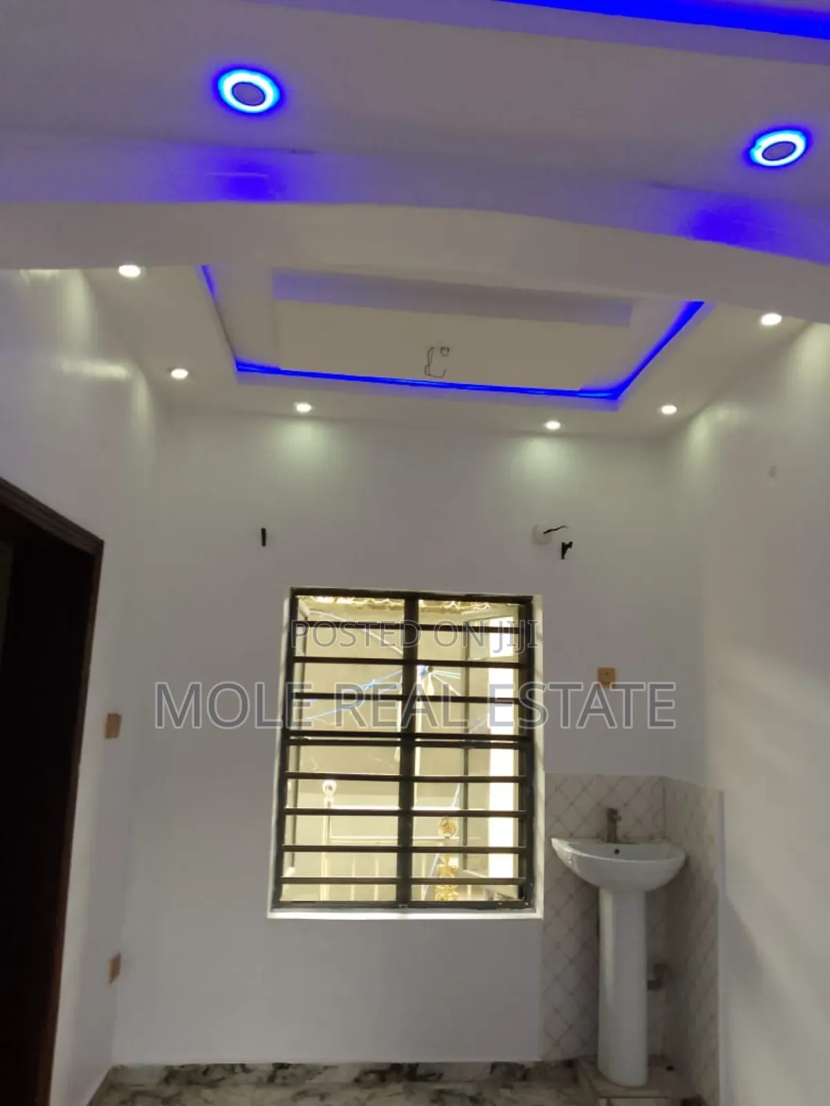 Furnished 5bdrm Duplex in Ajao Estate for sale in Ajao Estate