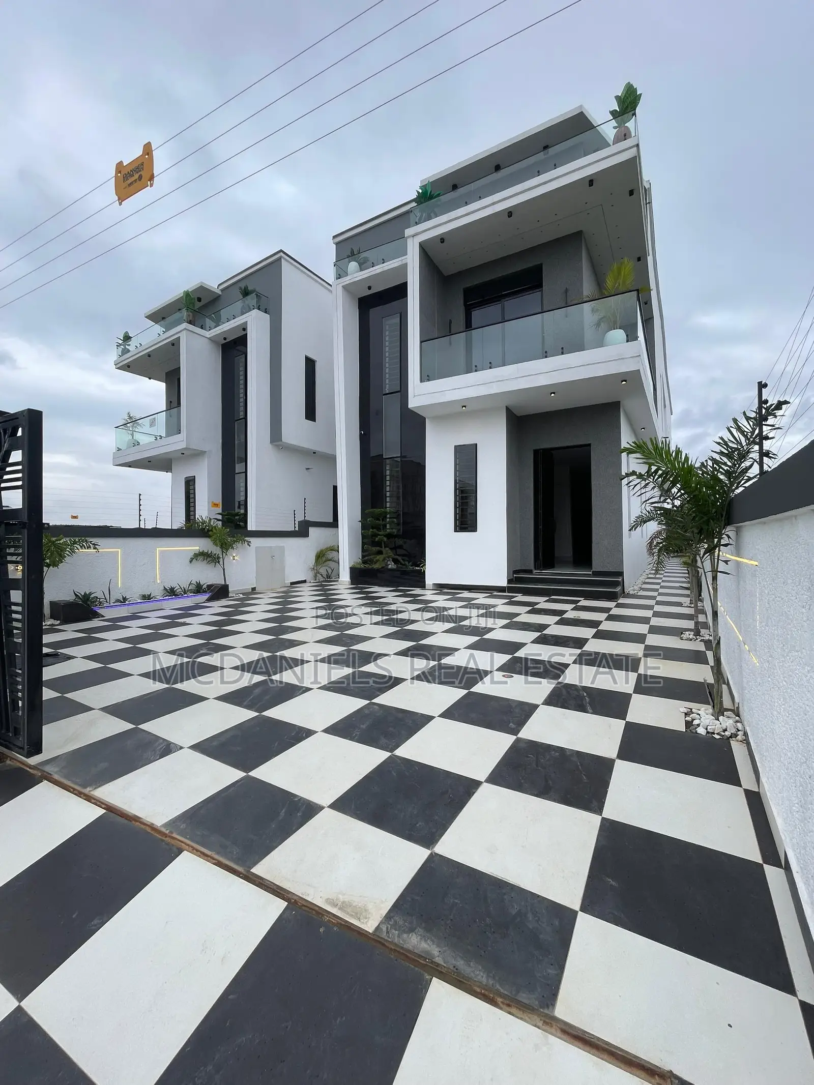 Furnished 5bdrm Duplex in Ado / Ajah for sale in Ado / Ajah