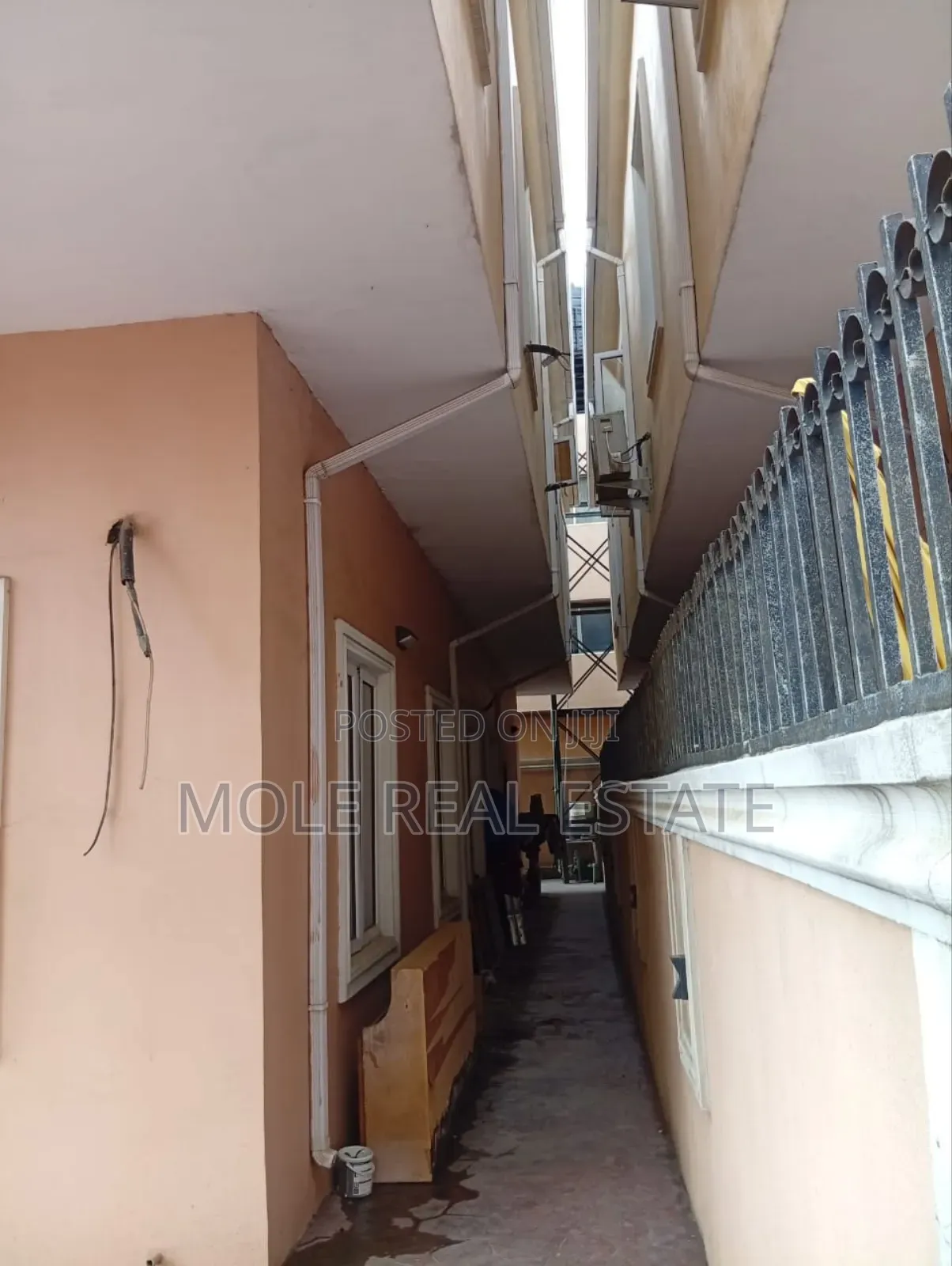 Furnished 5bdrm Duplex in Ajao Estate for sale in Ajao Estate