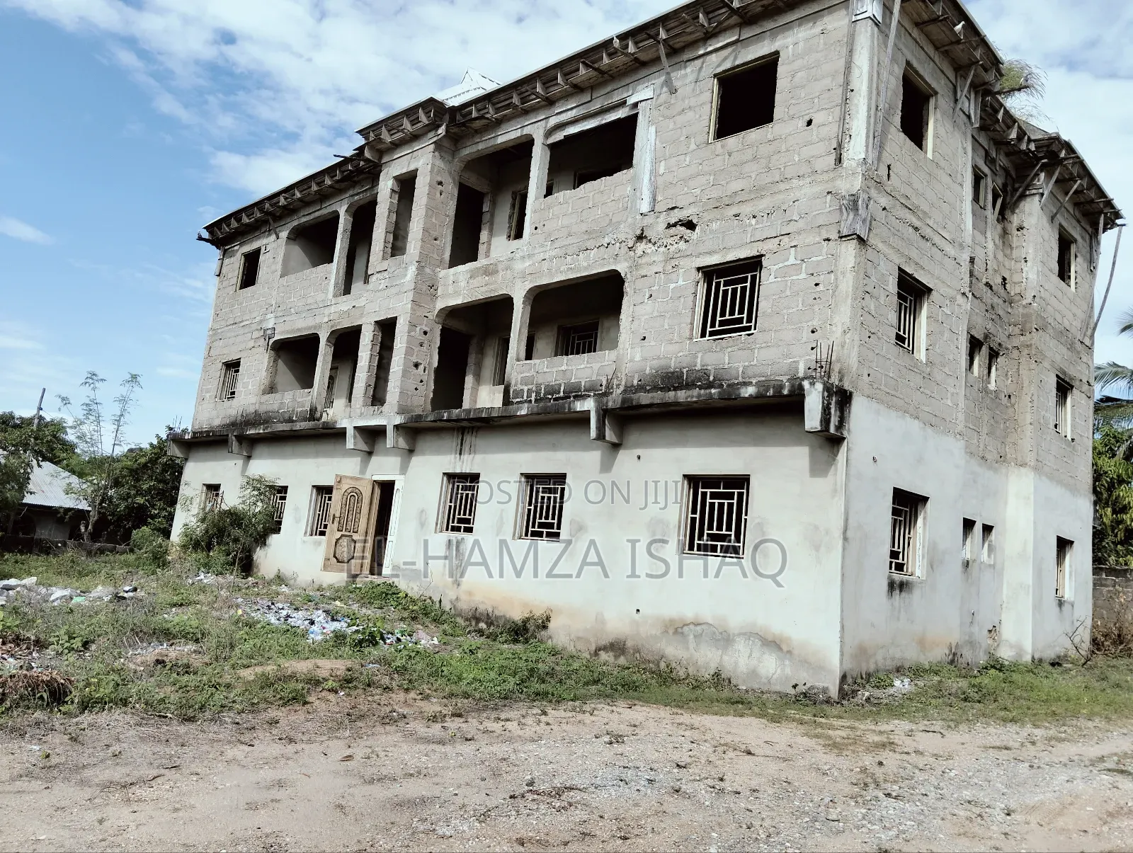 12bdrm Block Of Flats In Peace Community, Lokoja For Sale in Lokoja