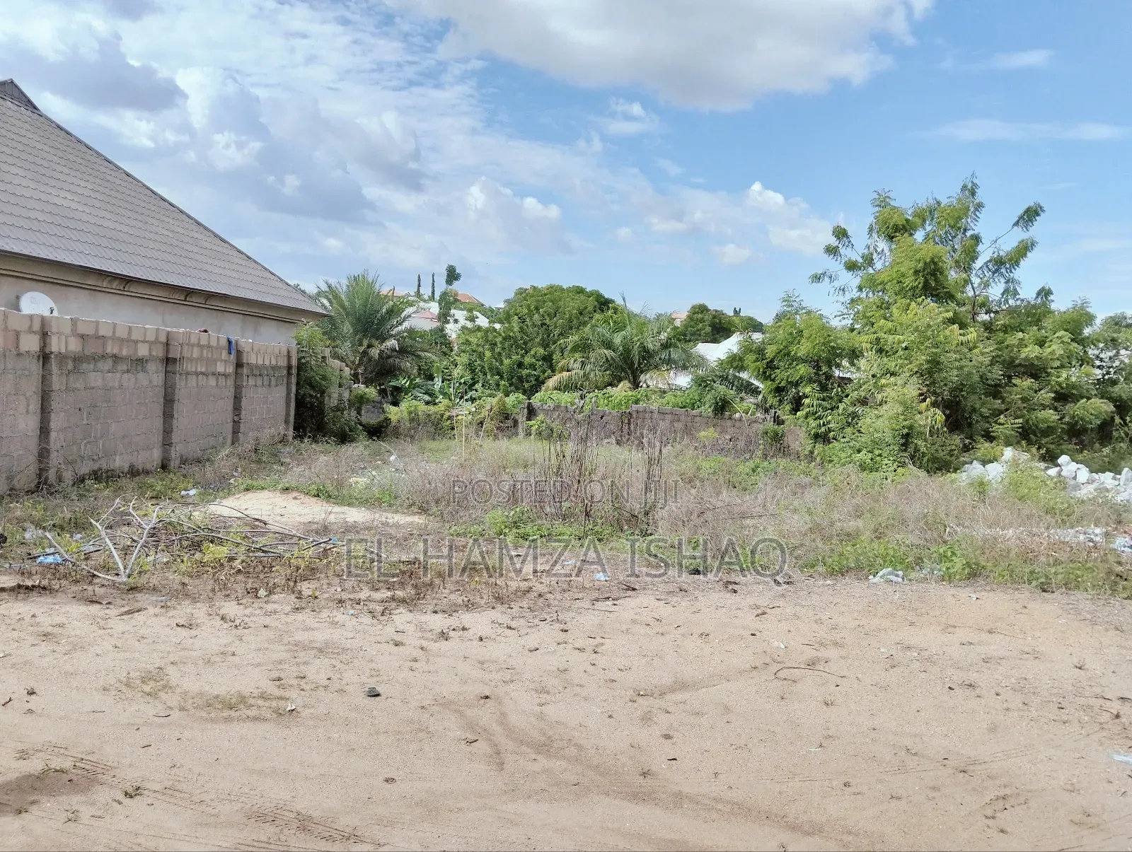 12bdrm Block Of Flats In Peace Community, Lokoja For Sale in Lokoja