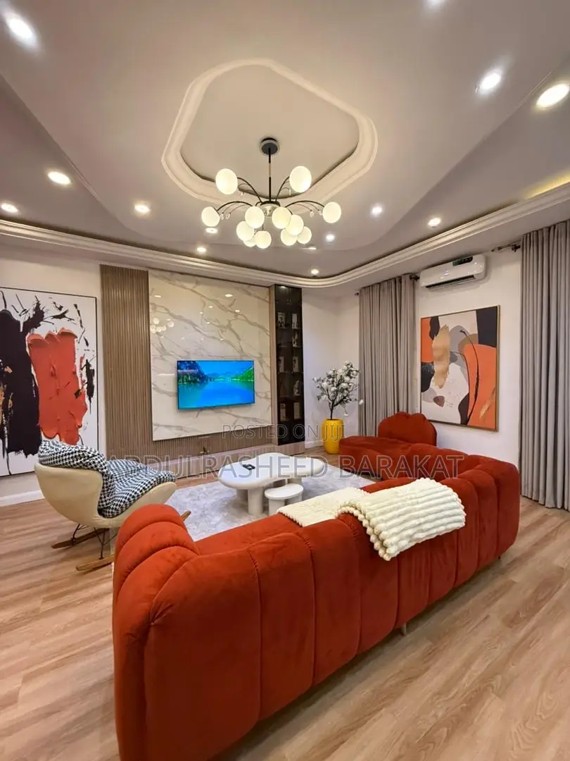 Aesthetically Pleasing Luxury 1 Bedroom Apartment in Idado