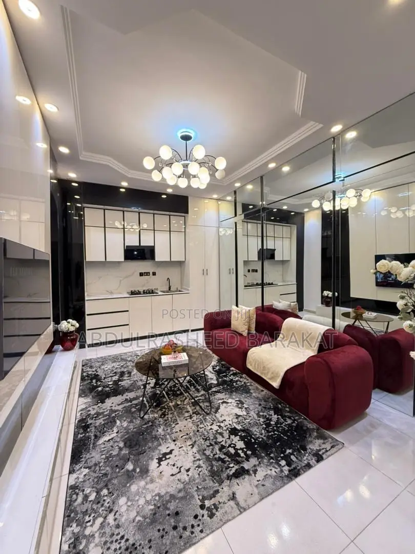 1 Bedroom Apartment With a Private Cinema and Bathub in Osapa london