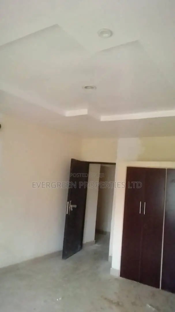 5bdrm Duplex in Old Bodija for rent in Old Bodija