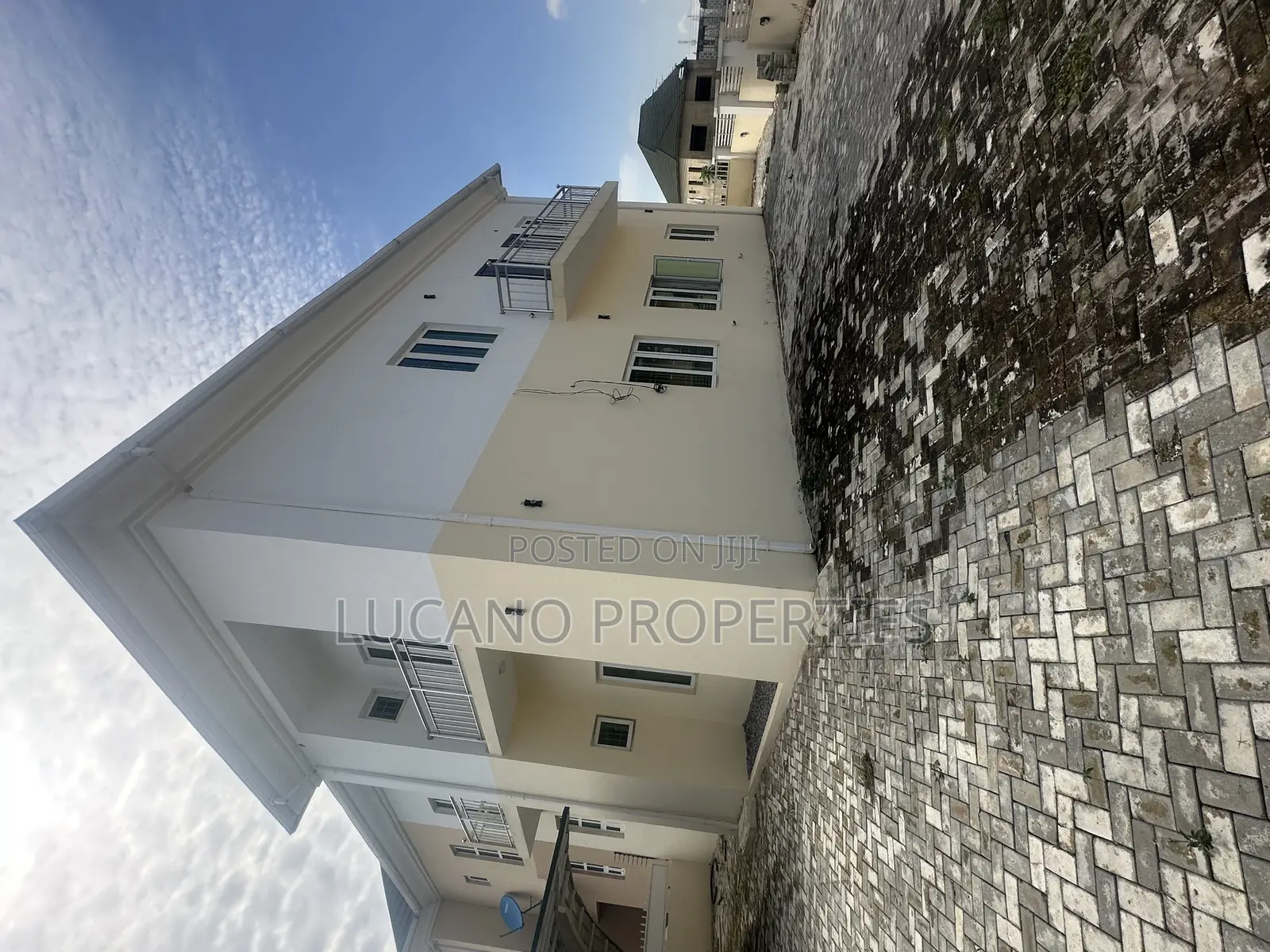 4bdrm Duplex in River Park Estate, Lugbe District for sale in Lugbe District