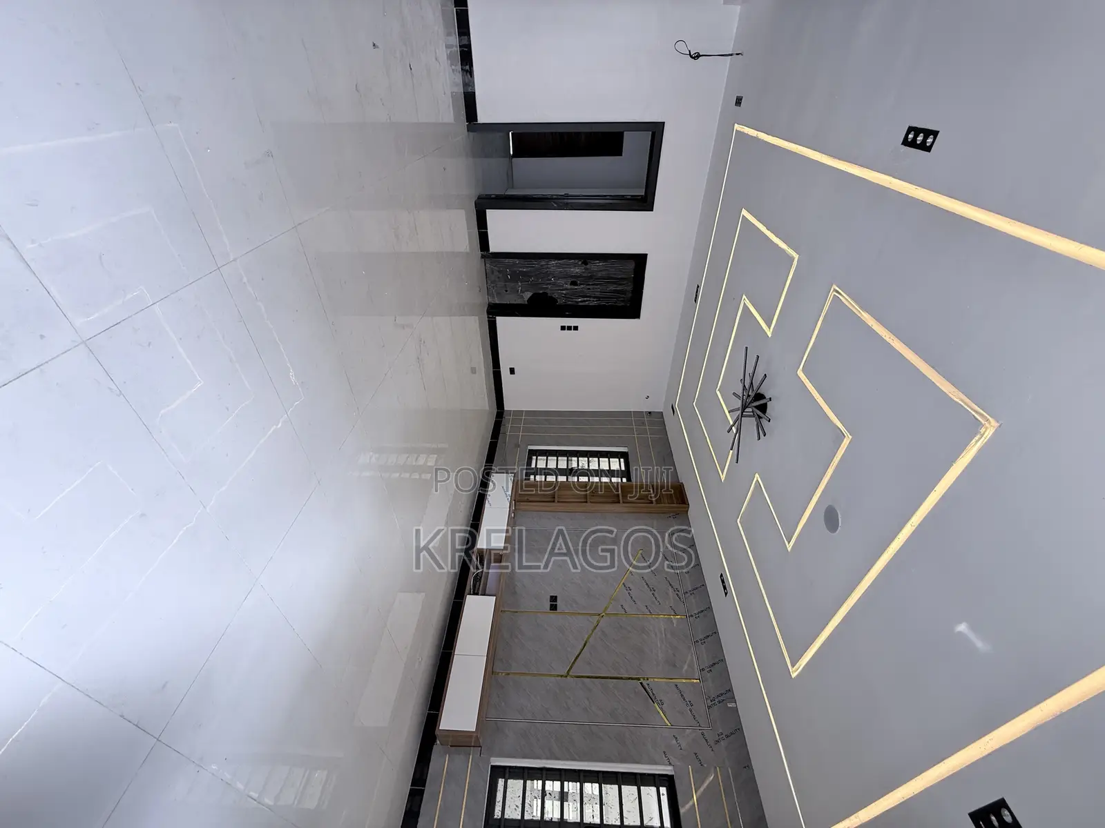 5bdrm Duplex in Ologolo for sale in Ologolo