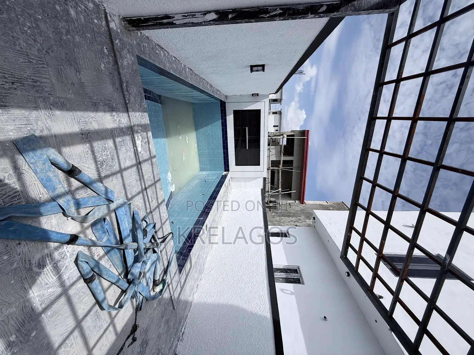 5bdrm Duplex in Ologolo for sale in Ologolo