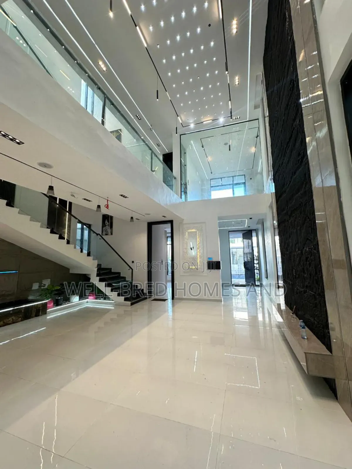 6bdrm Duplex in Chevron Lekki Lagos for sale in Chevron