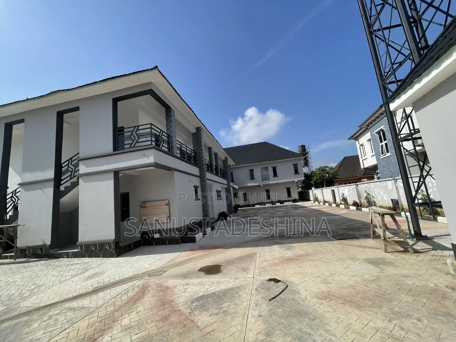 5bdrm Townhouse/Terrace in Dawaki Opposite for sale in Dawaki