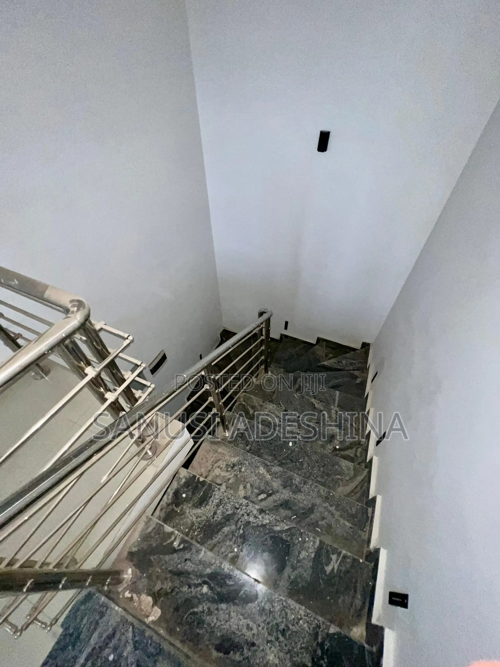 5bdrm Townhouse/Terrace in Dawaki Opposite for sale in Dawaki