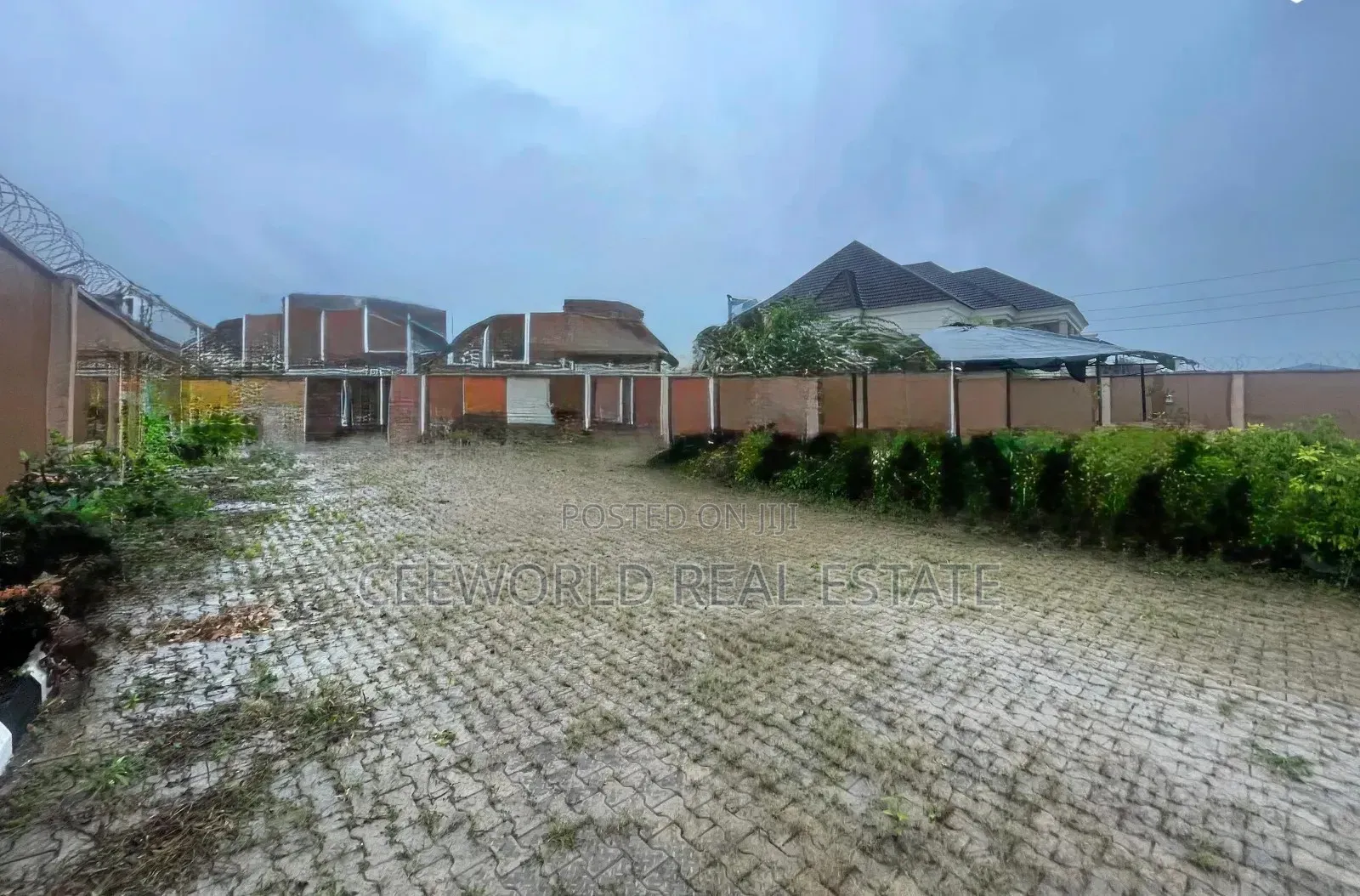 500sqm Complete Dry Land (Cut Out)
At Iyaganku Gra in Iyanganku