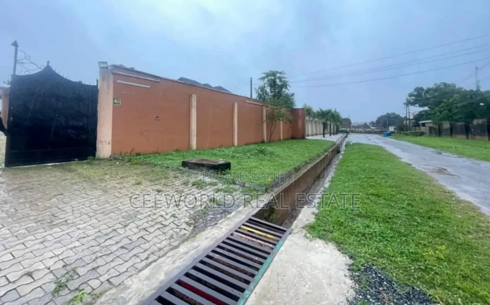 500sqm Complete Dry Land (Cut Out)
At Iyaganku Gra in Iyanganku