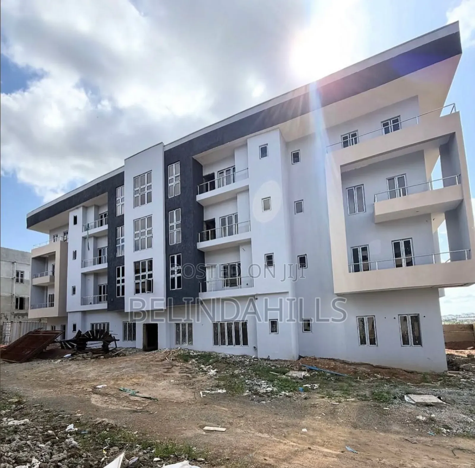 3bdrm Block of Flats in Wuye for sale in Wuye