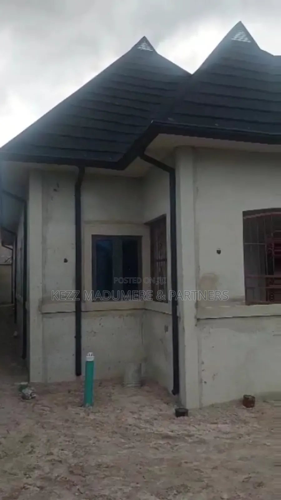 3bdrm Bungalow in Off Sars Road Port for sale in Port-Harcourt