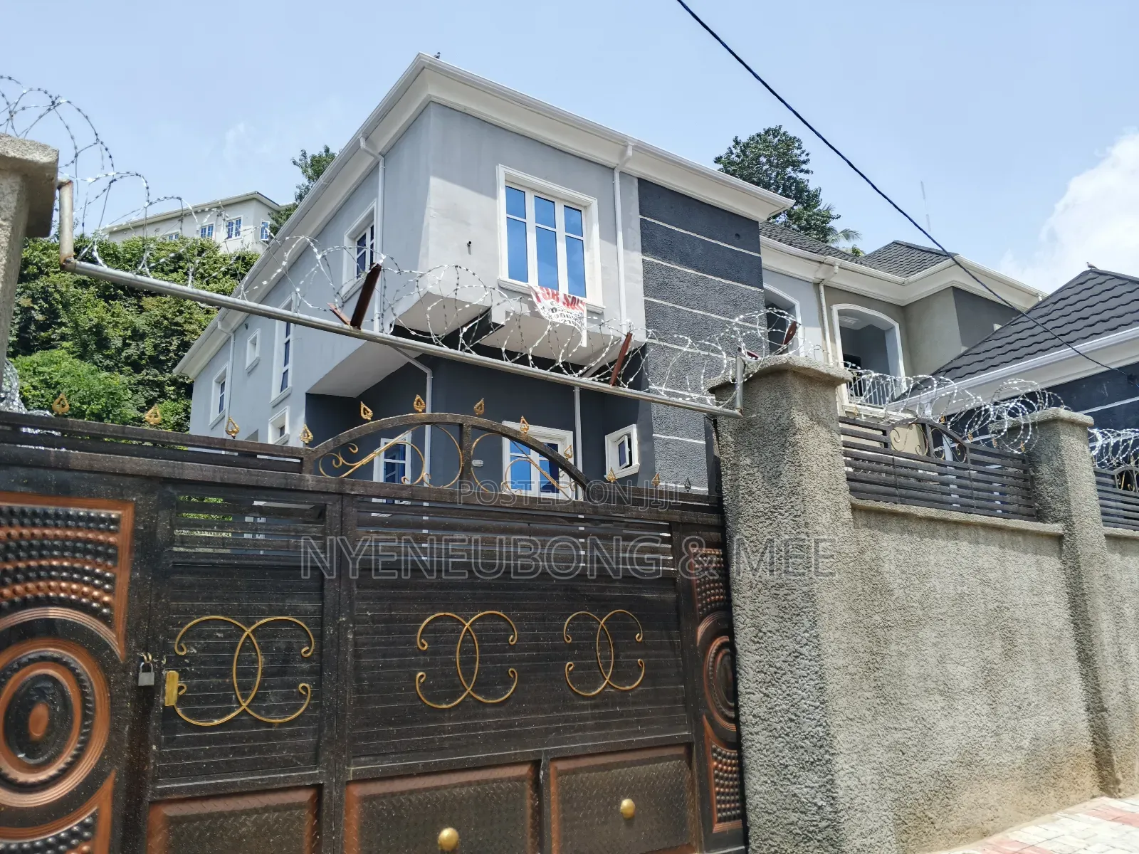 4bdrm Duplex in Karu for sale in Karu