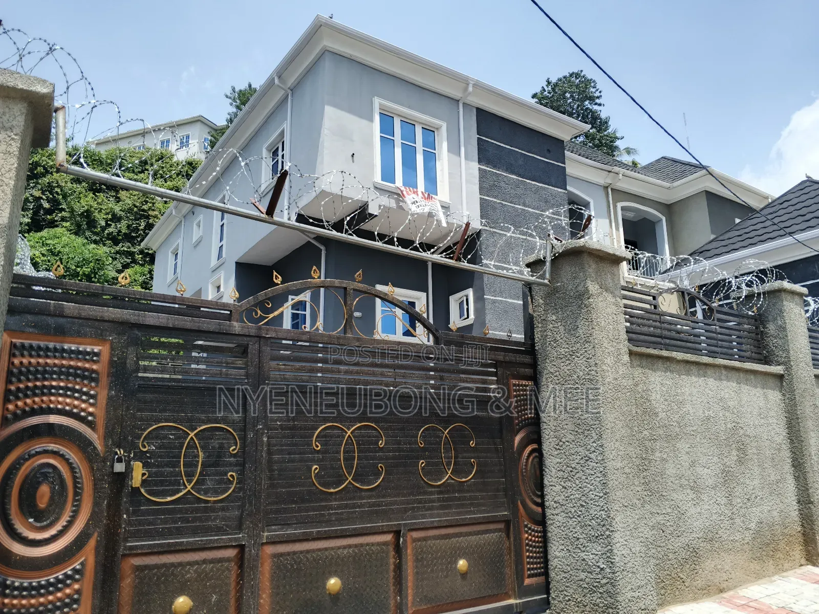 4bdrm Duplex in Karu for sale in Karu