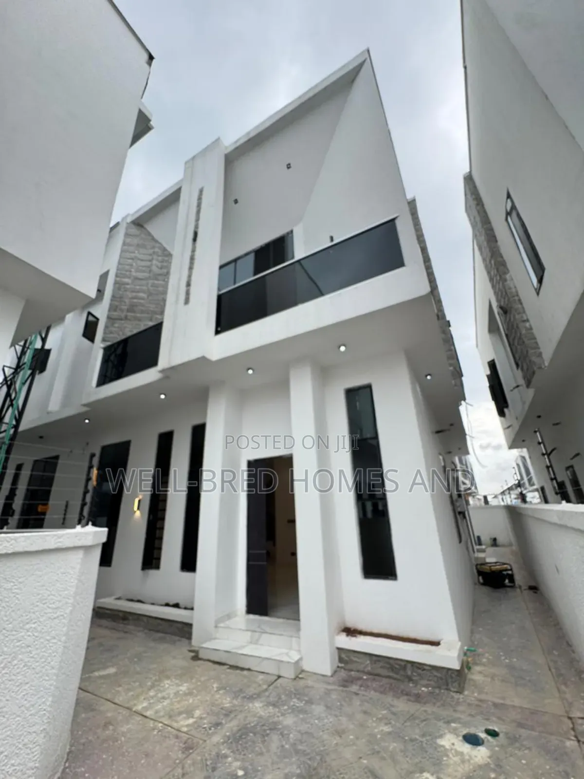 4bdrm Duplex in Orchid Lekki Lagos for sale in Lekki