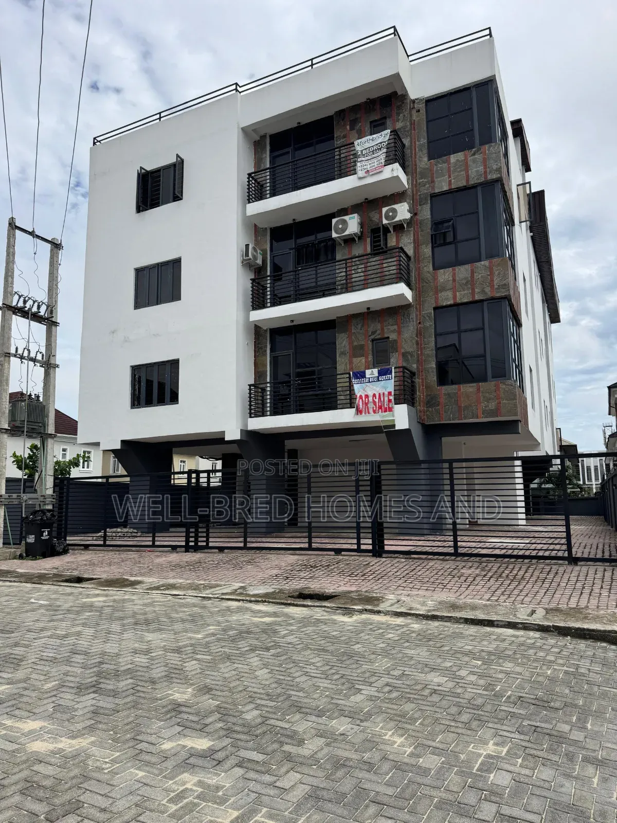2bdrm Apartment in Agungi, Lekki, Lagos for sale in Lekki