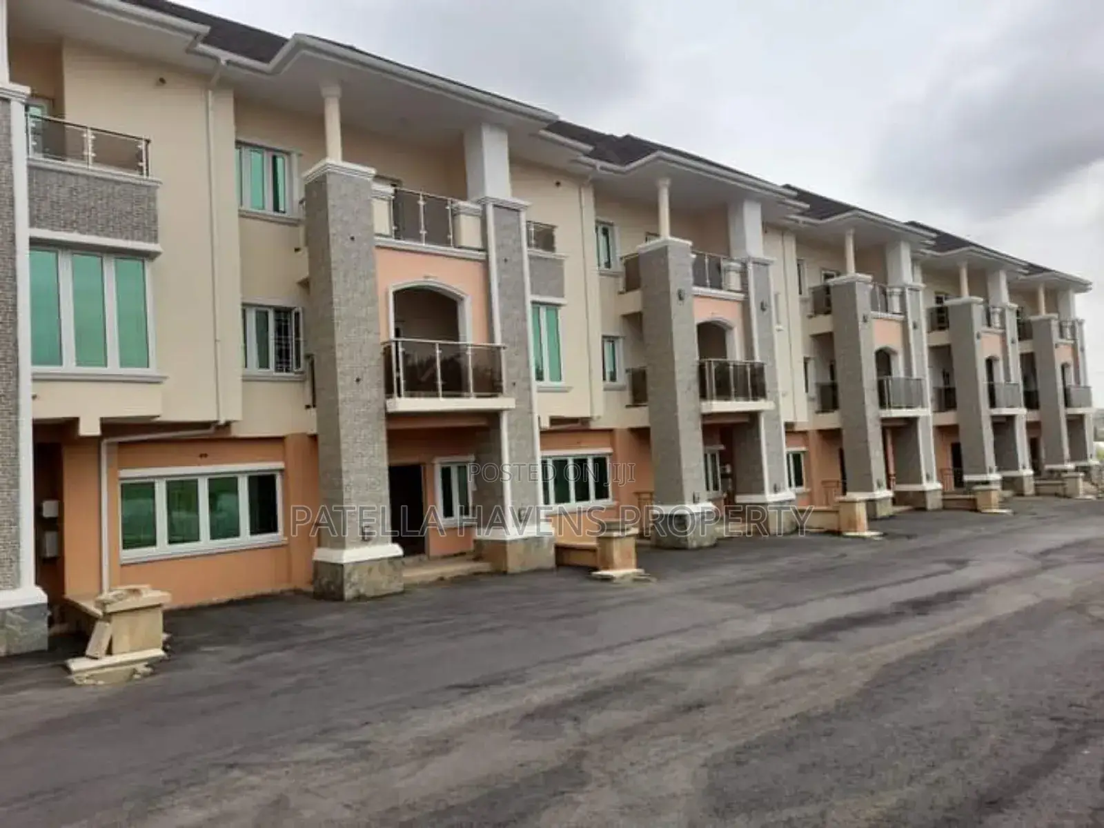 For Sale/Lease in Jabi