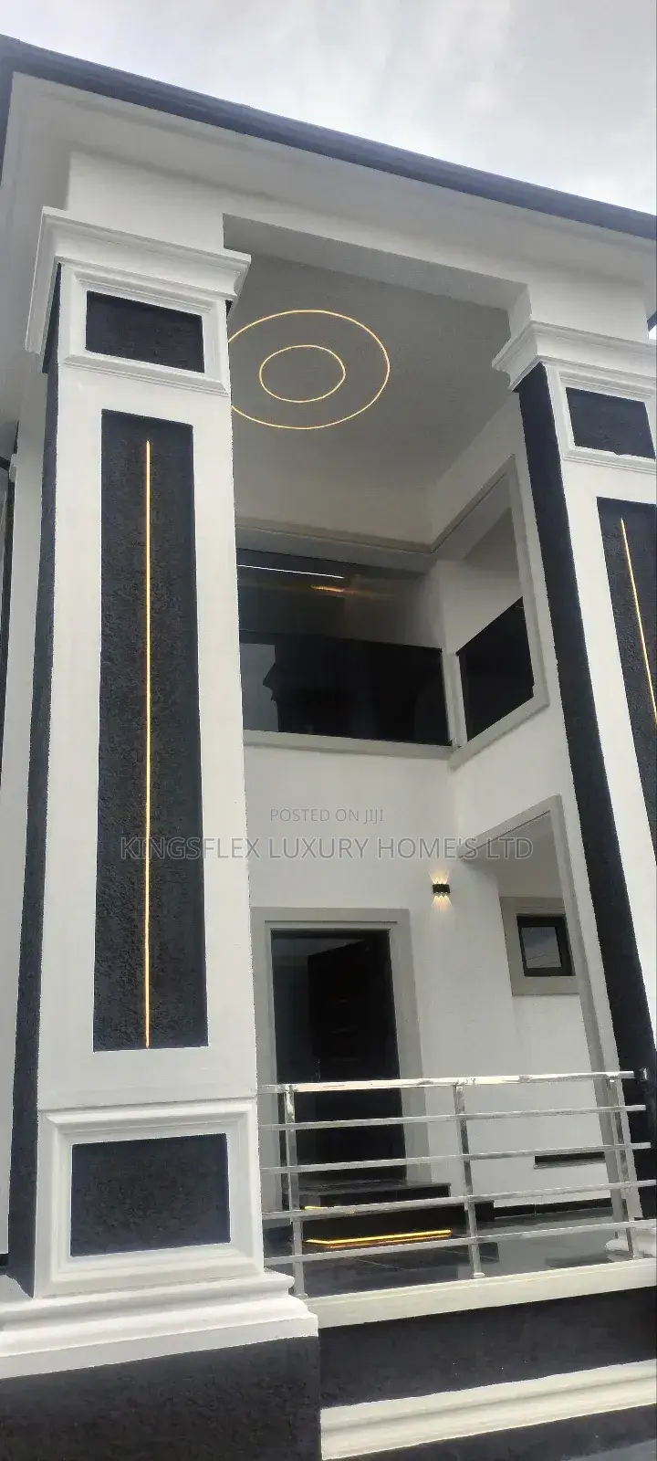 5bdrm Duplex in Dakwo District for sale in Dakwo District