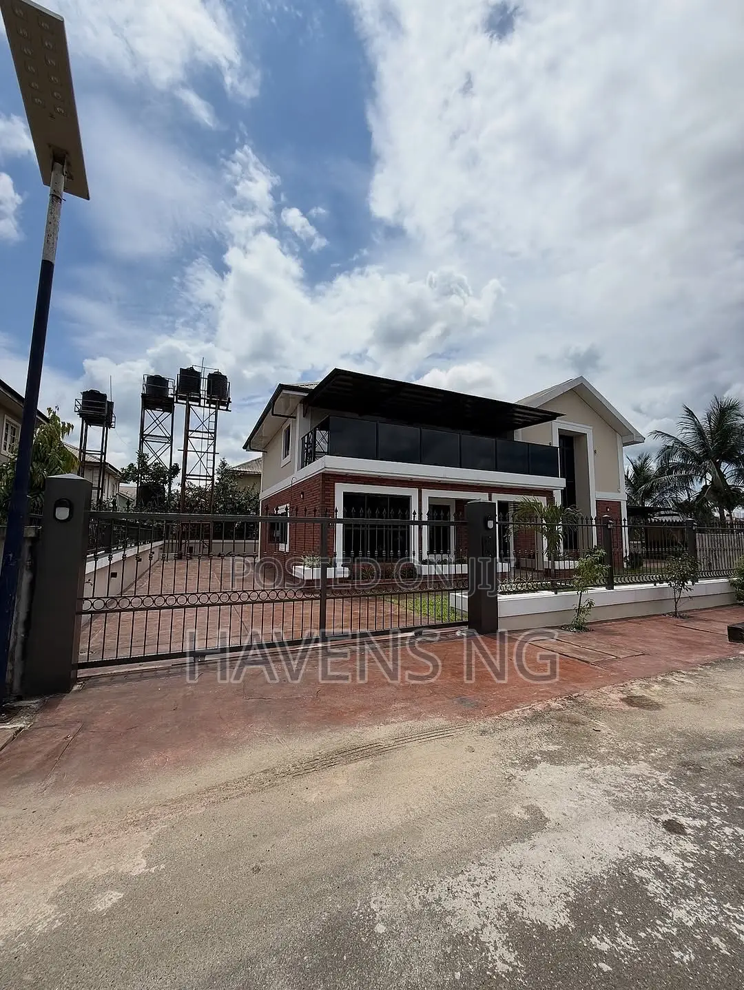 4bdrm Duplex in Obio-Akpor for sale in Obio-Akpor