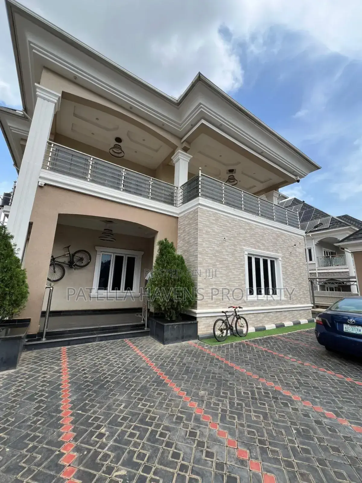 Furnished 6bdrm Duplex in Kukawa for sale in Kukawa
