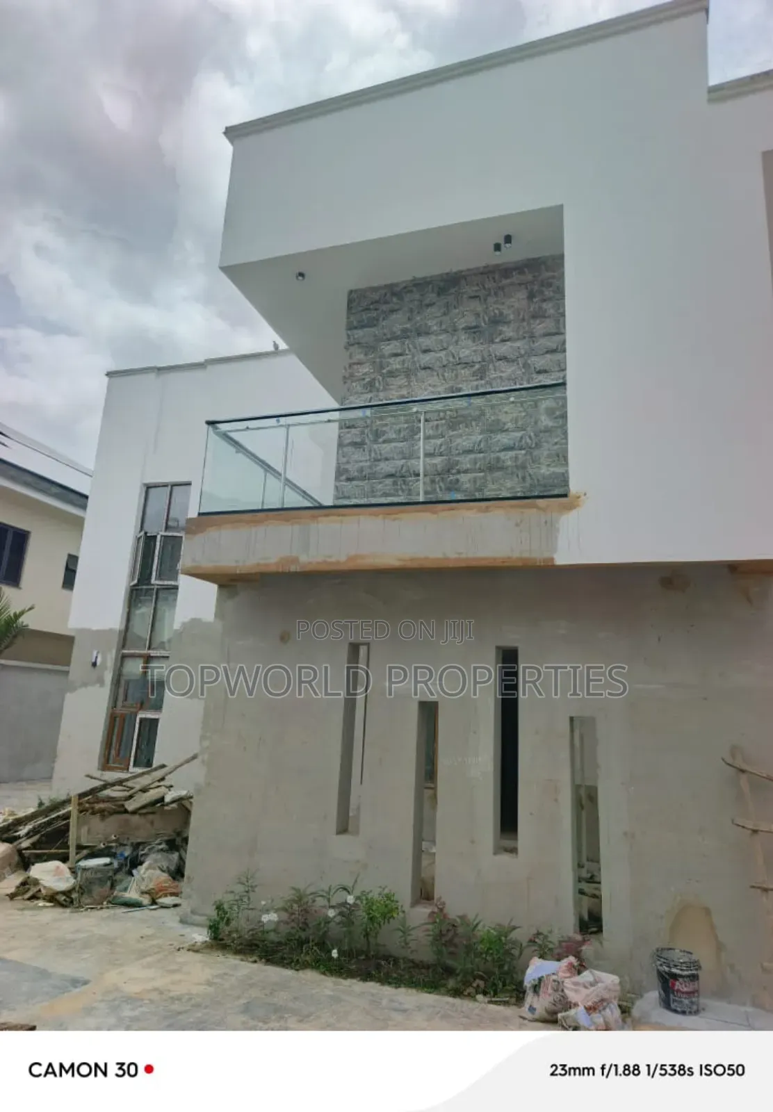 5bdrm Duplex in Ikeja Gra for sale in Ikeja GRA